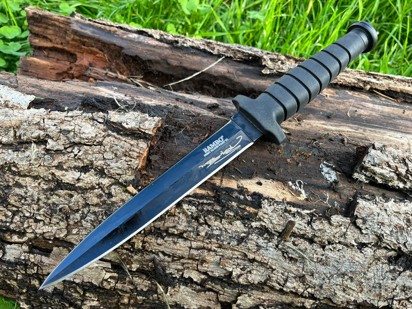 Dague Rambo VI