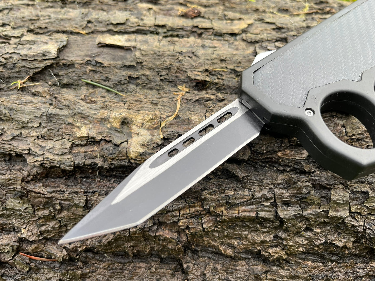 Couteau de Tranchée OTF Tout Acier – Lame Tanto et Manche Noir