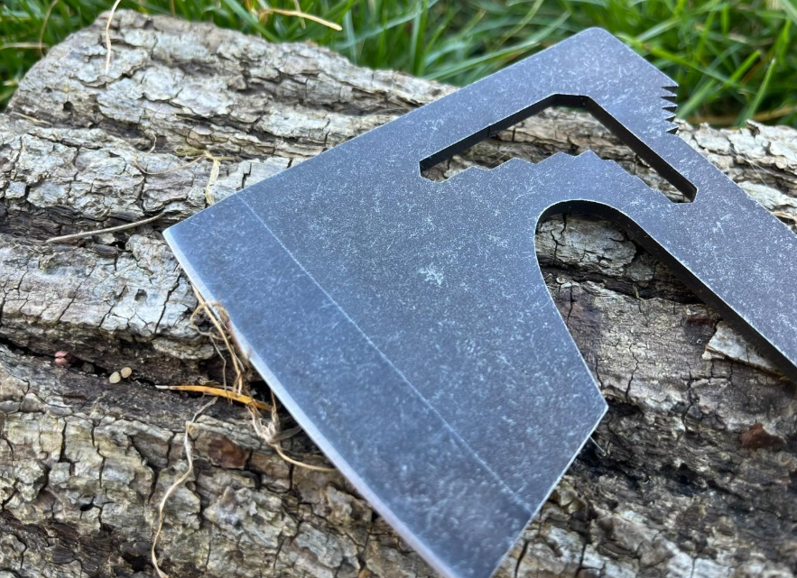 HACHETTE DE SURVIE 25CM MANCHE ERGONOMIQUE