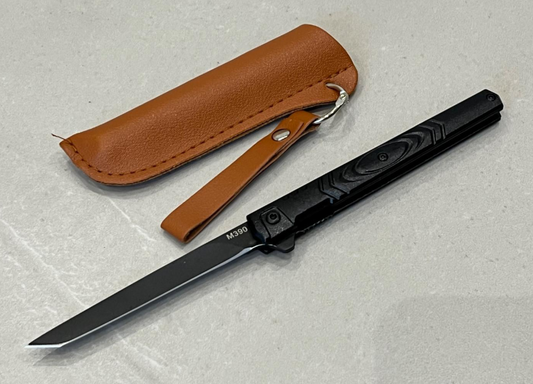 Stiletto M390 noir - Ouverture assistée