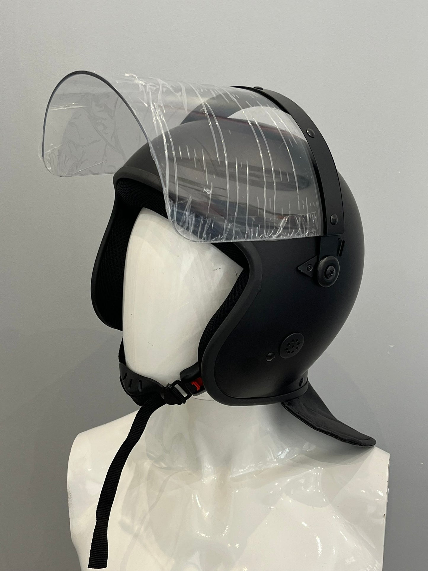 Casque Anti Émeute Noir taille M/L Avec Visière