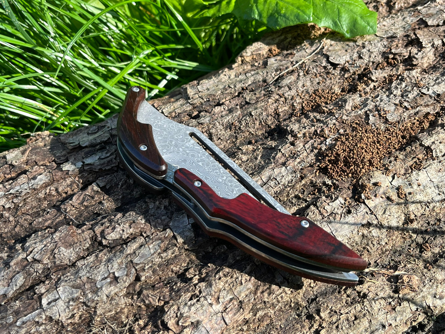 COUTEAU PLIANT A OUVERTURE MECANIQUE DAMAS VG10