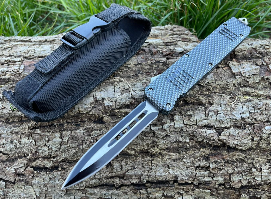 Captured_ecran2025-09-17194420 couteau automatique OTF carbone lame spear point 10 cm acier manche effet carbone brise vitre etui nylon