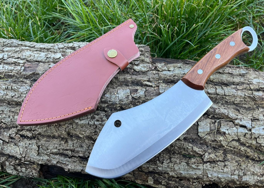 Captured_ecran2025-10-06100054 couteau de coupe hachoir facon karambit 31 cm acier 440 lame 19 cm full tang manche bois olivier etui cuir