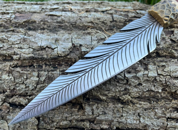 Captured_ecran2025-10-09182706 COUTEAU DROIT 30CM LAME PLUME D'OISEAU ETUI CUIR