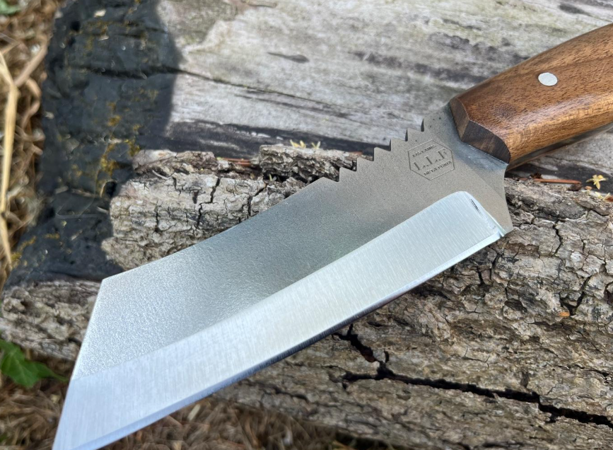 Captured_ecran2025-10-10195222 Couteau 23cm lame scramasaxe court nordique forgé LLF série chasse