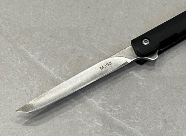 Stiletto M390 manche bois noir - Ouverture assistée
