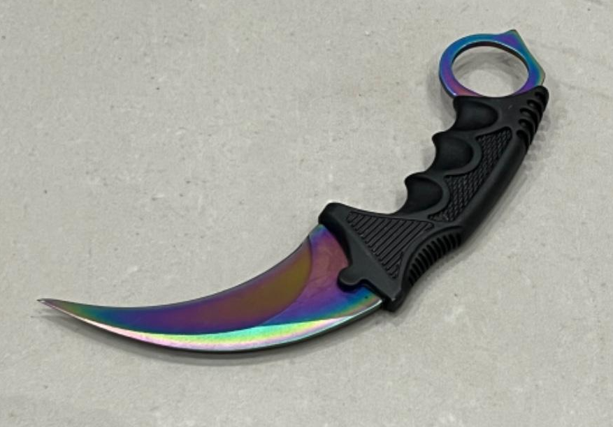 Captured_ecran2025-10-13152359 Karambit lame polychrome