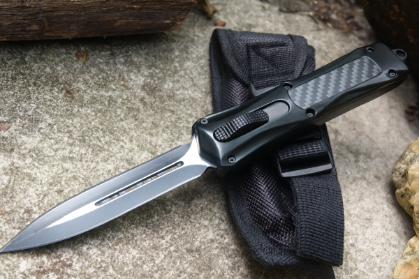 Couteau automatique OTF – lame spear point - Spécial héliportés