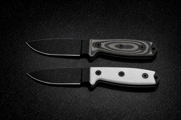 ChatGPTImage12janv.2026_17_51_10 Couteau Bushcraft robuste 22.7 cm
