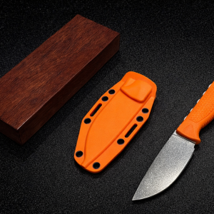 Couteau Bushcraft Compact CPM-S30V – Manche Orange Santoprene