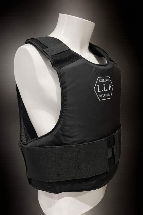 ChatGPTImage29dec.2025_13_32_48 Gilet de protection LLF – NIJ IIIA – Discret – Léger – Option renfort anti-coupure niveau 5