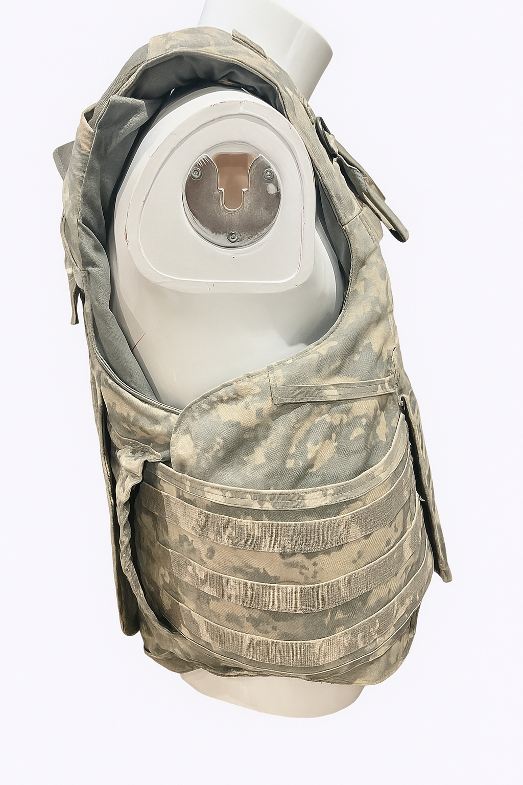 ChatGPTImage8nov.2025_15_02_27 Gilet de protection NIJ3A complet KDH Defense Systems – IOTV – Taille Medium