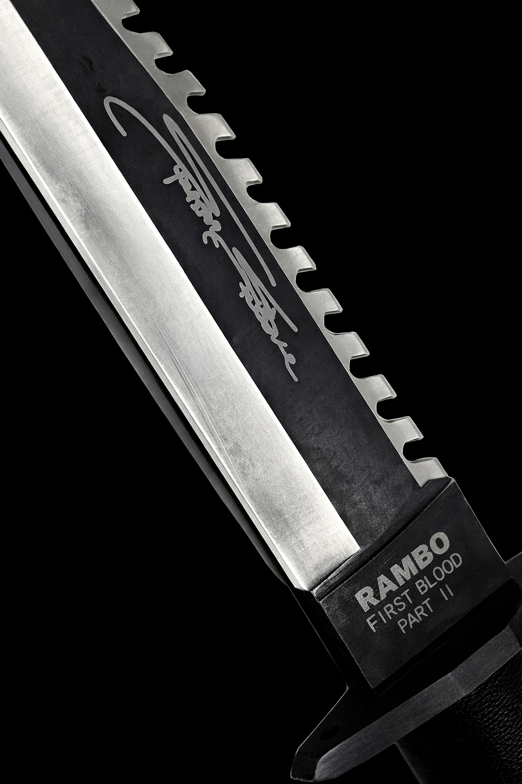 ChatGPT_Image_4_janv._2026_17_43_25 COUTEAU RAMBO II