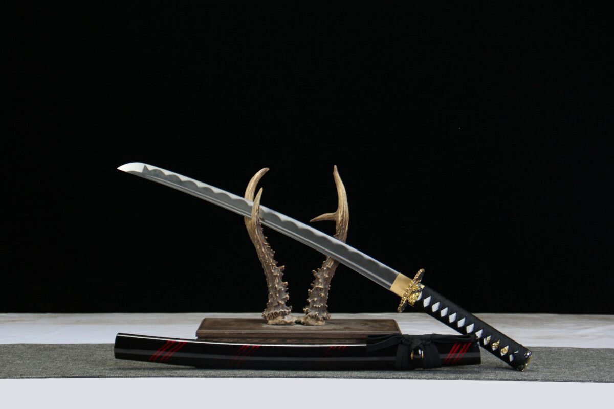IMG-20251114-WA0020 katana acier 1045