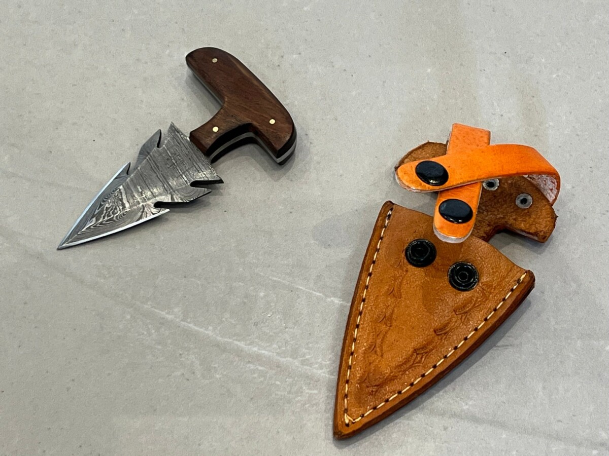 Pushdagger - lame de poing LLF — Damas haut carbone (motif twist)