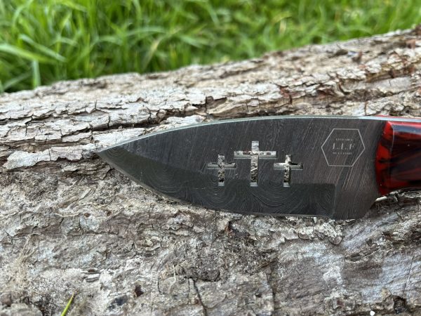 Couteau patrimoine GOLGOTHA damas forgé LLF corne de bélier 20cm