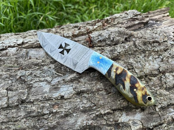 Couteau patrimoine TEMPLIER damas forgé LLF corne de bélier 20cm