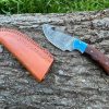 Couteau à dépecer/bushcraft avec crochet damas forgé LLF 21cm couleur au choix