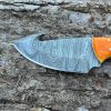 Couteau à dépecer/bushcraft avec crochet damas forgé LLF 21cm couleur au choix