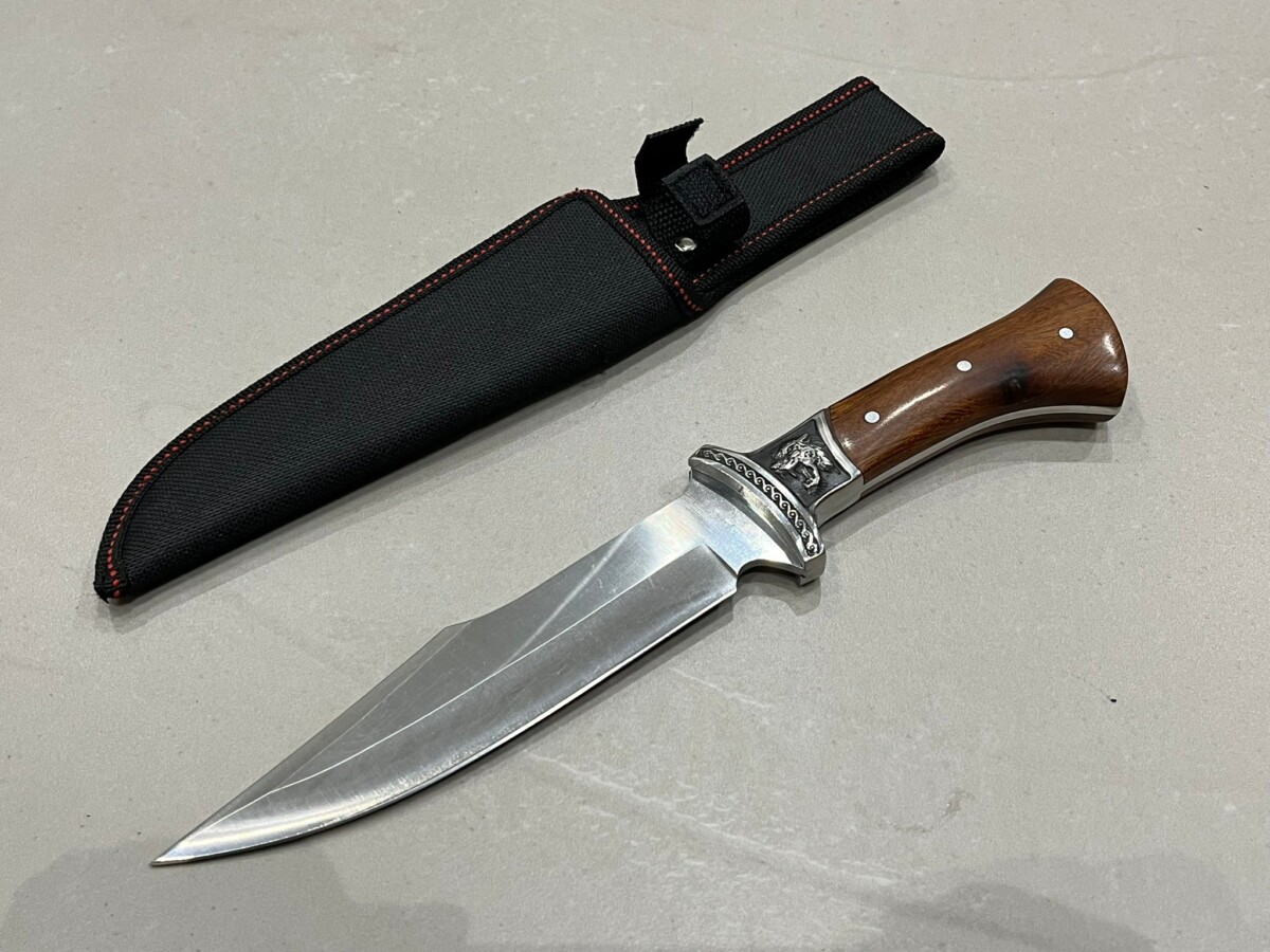 IMG_1283 couteau de chasse Bowie acier 420HC manche bois de rose 30 cm vue principale