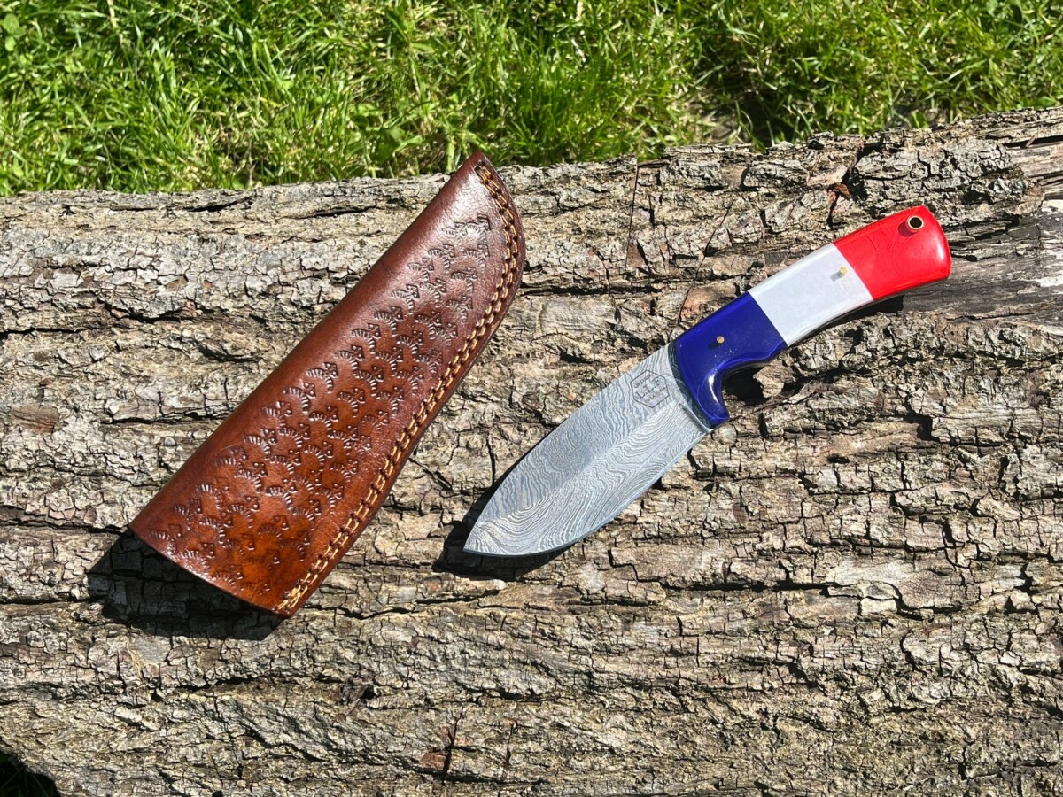 couteau bushcraft damas forge LLF 24 cm edition patriote lame epaisse etui cuir