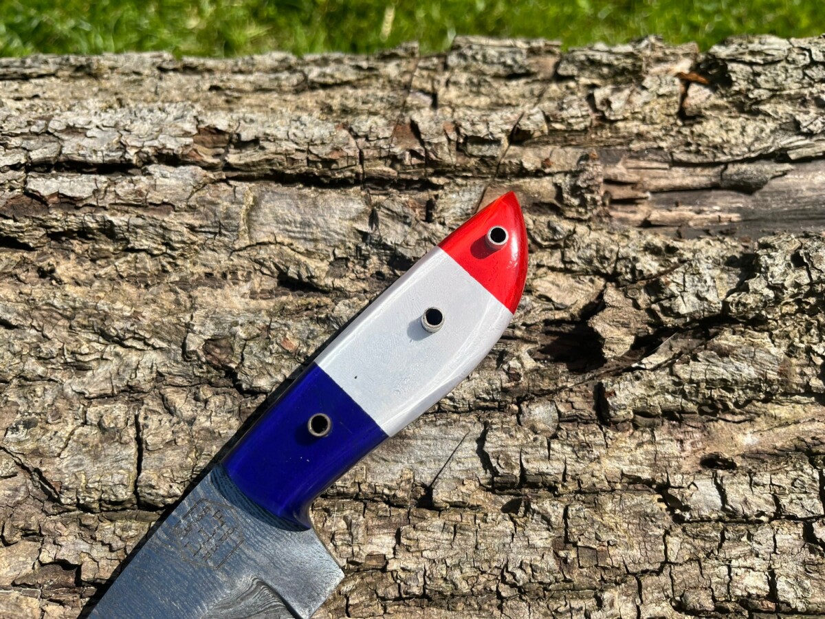 Couteau à dépecer damas forgé LLF 18cm édition patriote