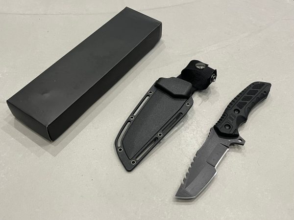 Couteau tracker APEX bushcraft noir + firesteel étui kydex