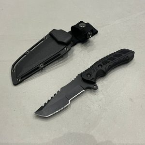 Couteau tracker APEX bushcraft noir + firesteel étui kydex