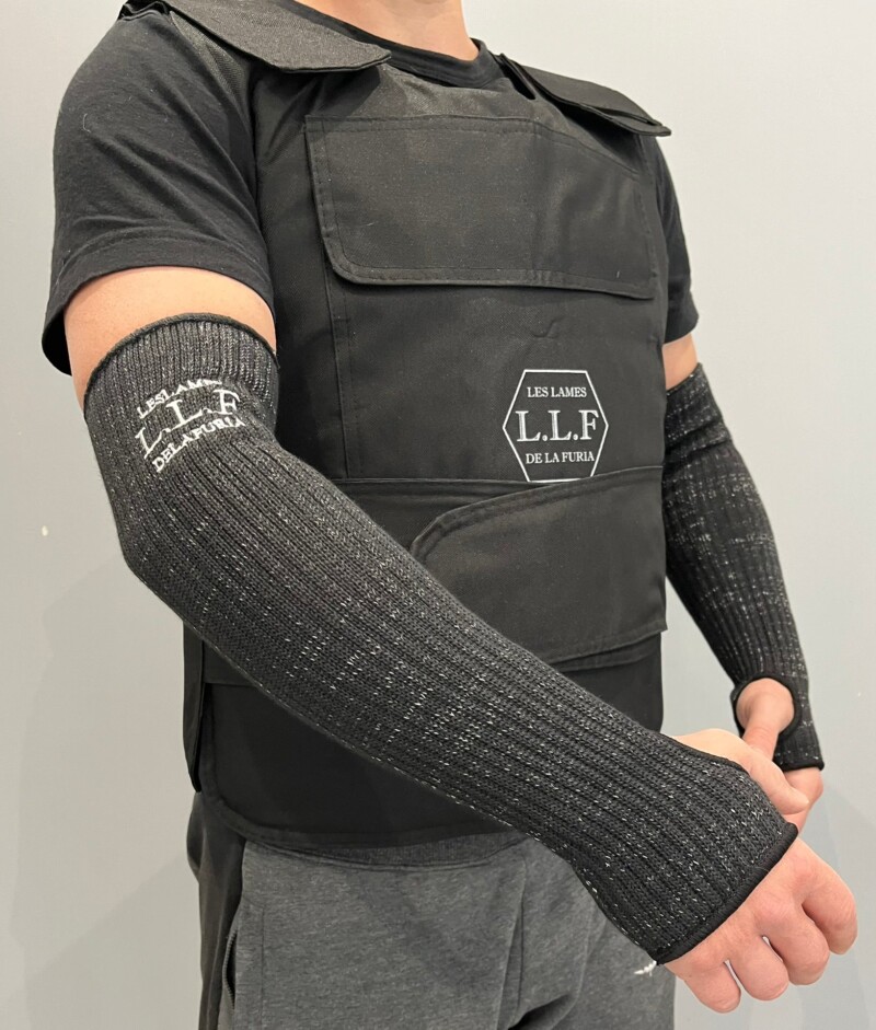 manchettes pare lame niveau 5 kevlar acier polyéthylène protection avant-bras LLF vue principale