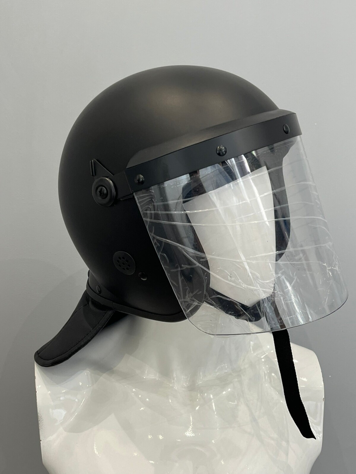 IMG_2308 Casque de protection faciale renforcée Noir taille M/L Avec Visière