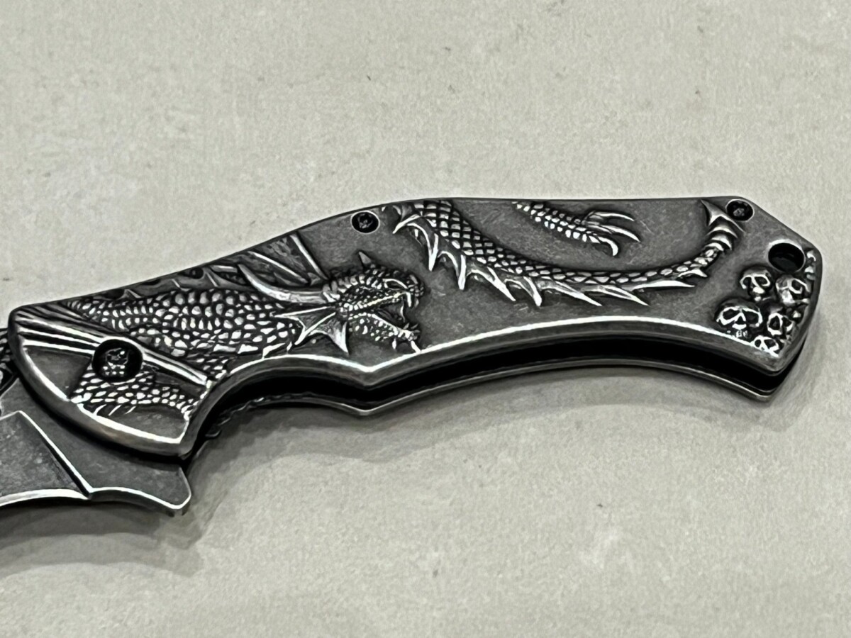 IMG_2731 Couteau Jörmungandr Motif de Serpent de Midgard