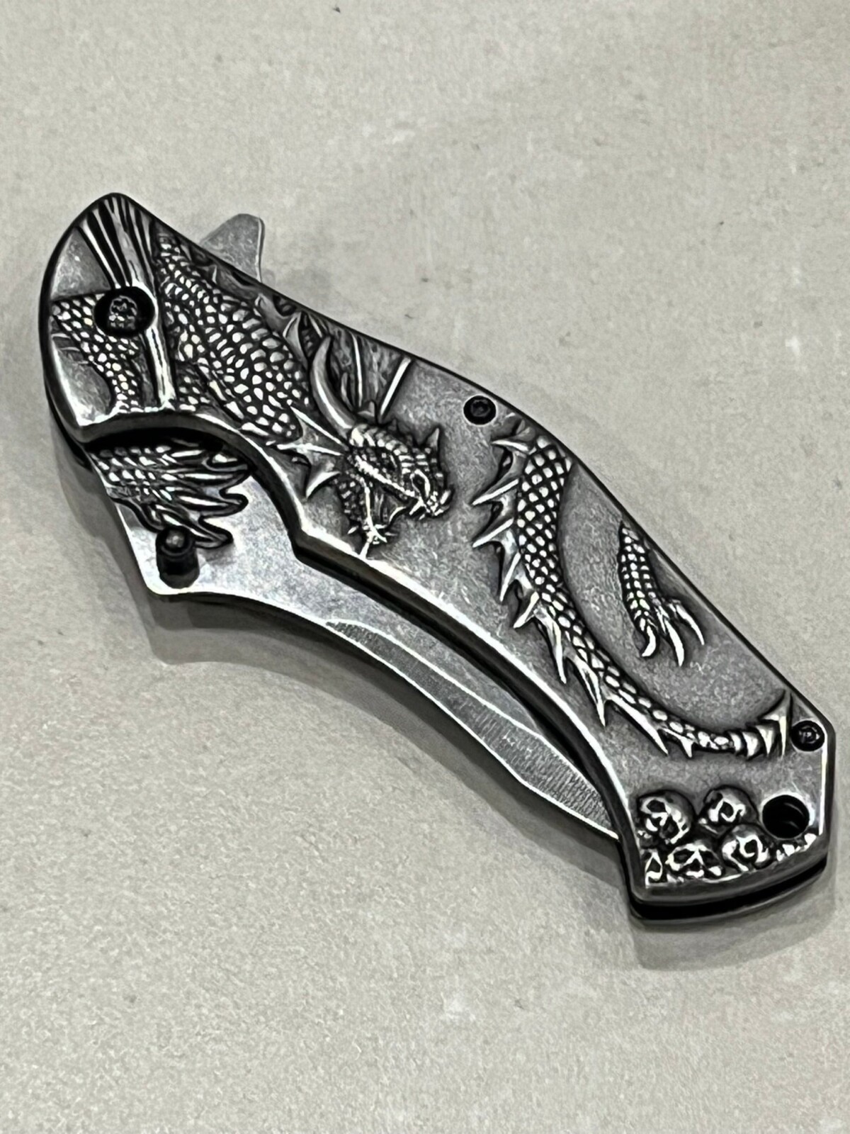 IMG_2734 Couteau Jörmungandr Motif de Serpent de Midgard