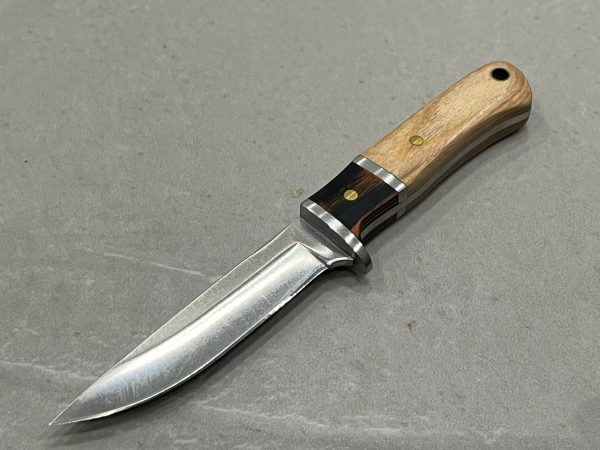 couteau droit 16 cm full tang acier poli mitre colorée