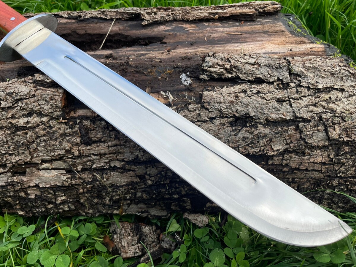 IMG_3298 machette à garde 54cm acier 5Cr15 full tang étui nylon