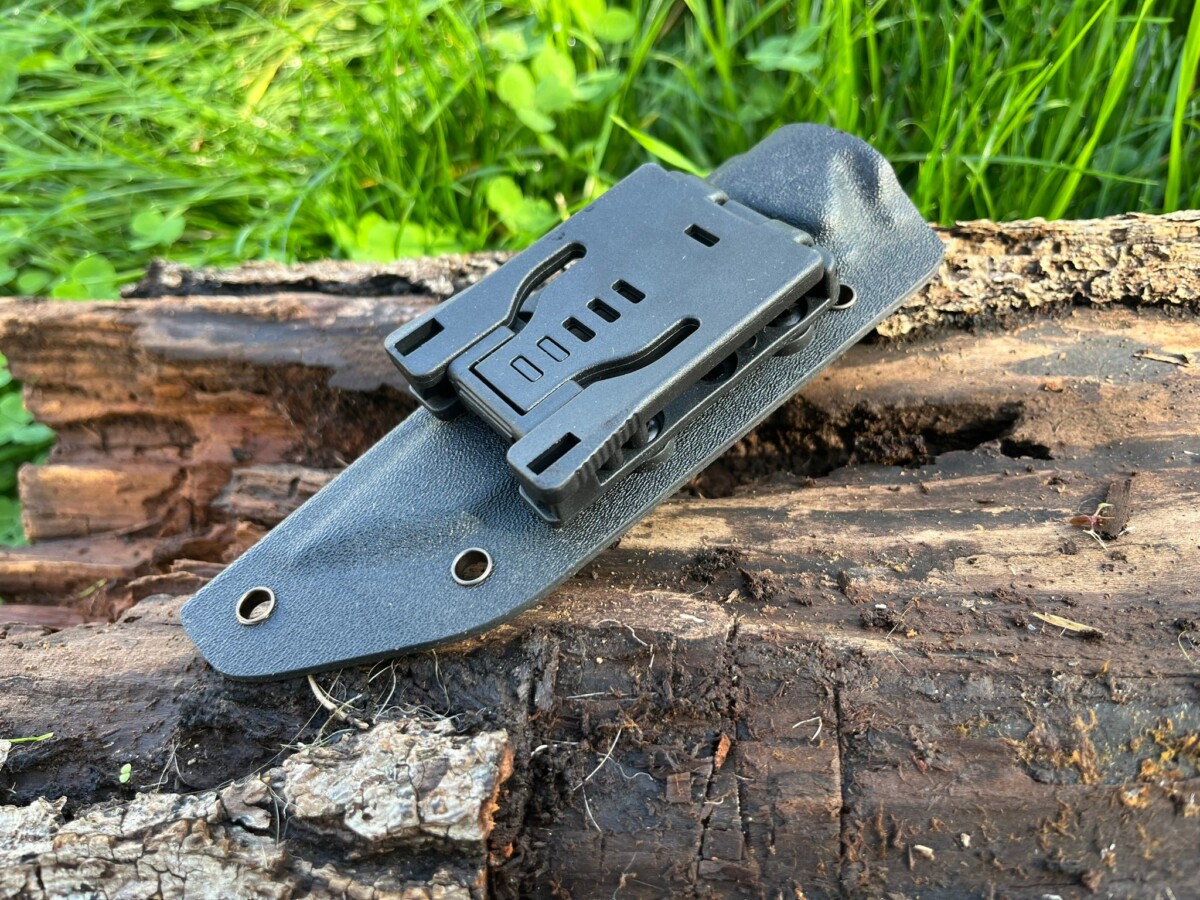 IMG_3335 Couteau tactique PREDATOR lame tanto