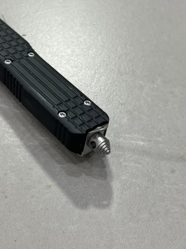 Couteau automatique OTF à mécanisme optimisé - lame spear point - brise vitre