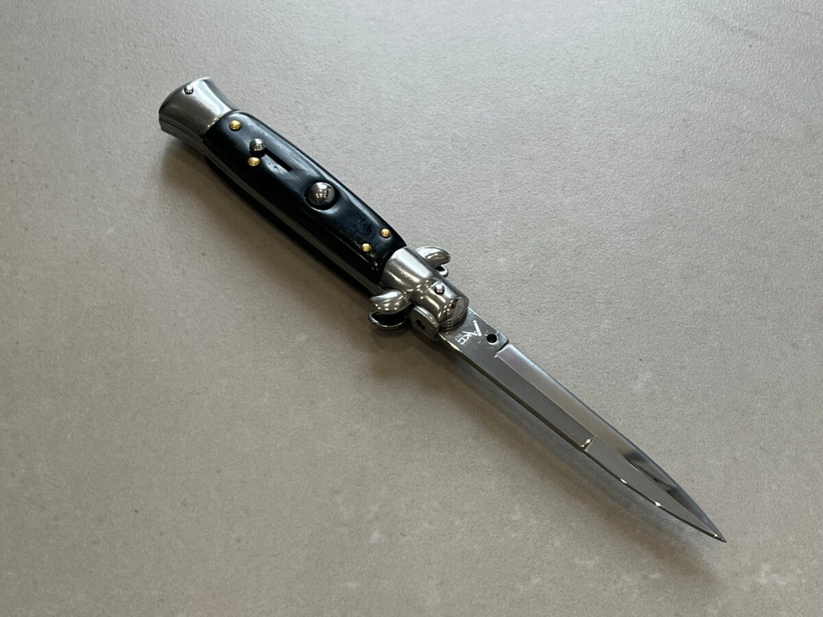 IMG_3720 Couteau stiletto automatique lame de 10cm