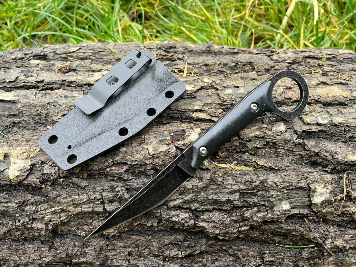 IMG_4226 couteau karambit noir 19 cm full tang acier 440 manche G10 etui kydex