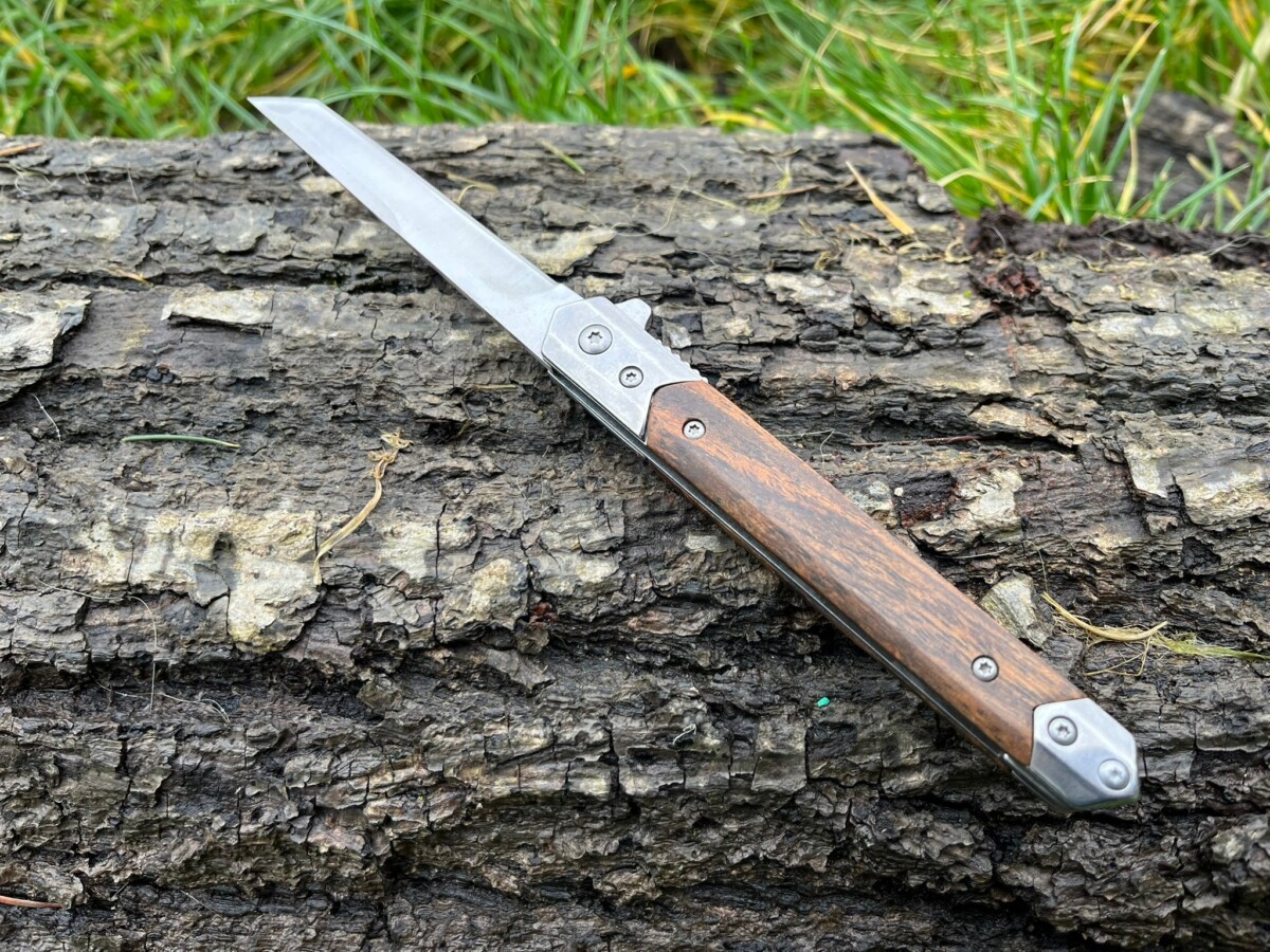 Couteau à Ouverture Assistée acier M390 Type Stiletto bois de rose- Lame Tanto