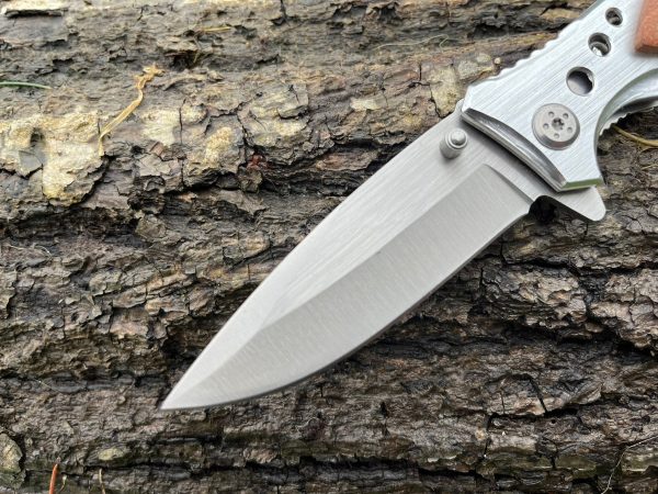 IMG_4323 Couteau EDC Asymétrique – Bois d’Olivier & Acier - 20 cm