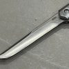 IMG_6005-1.jpg Couteau à Ouverture Assistée acier M390 Type Stiletto bois de noyer - Lame Tanto