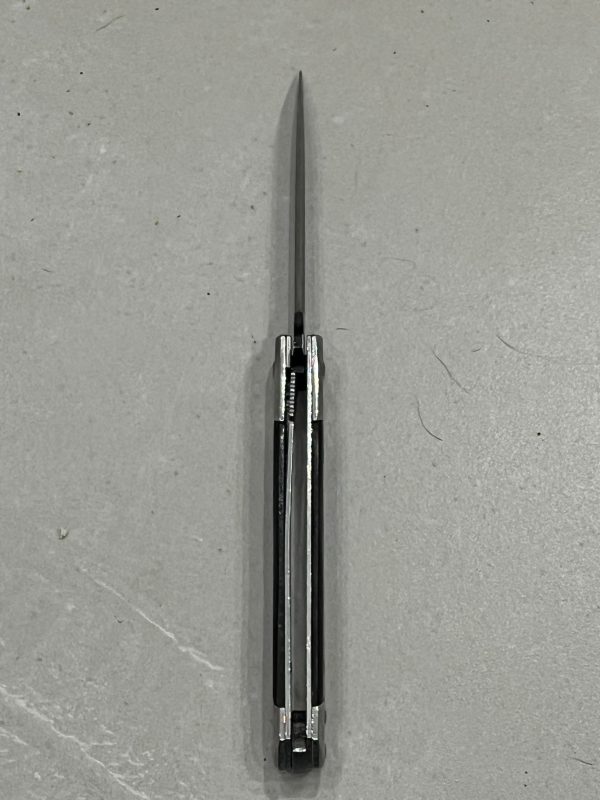 IMG_6014_3d4cd346-aa29-4281-9aa6-ee33d0065f44-1.jpg Couteau à Ouverture Assistée acier M390 Type Stiletto bois de noyer - Lame Clip point droite
