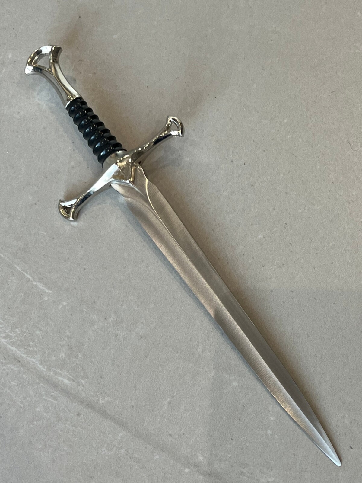 Épée miniature décorative - Inspiration fantasy héroïque - 30 cm