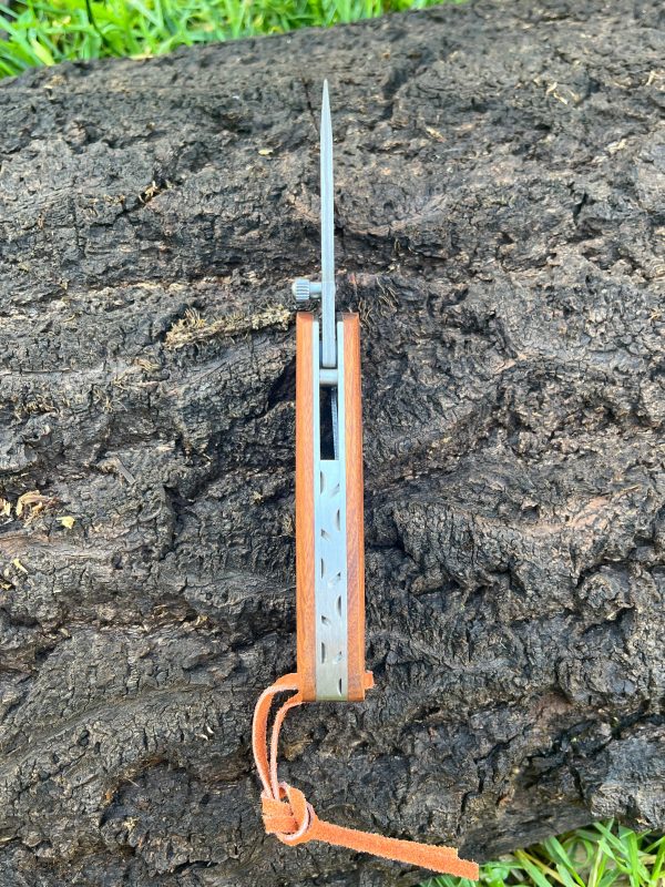 Couteau pliant Damas VG10 – Guillochage dorsal – Palissandre