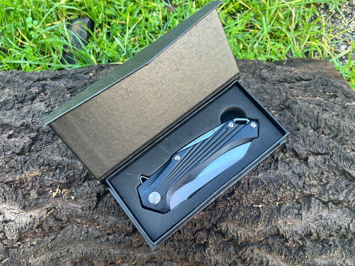 Couteau OERCA – Pliant tactique D2 – Tanto modifié