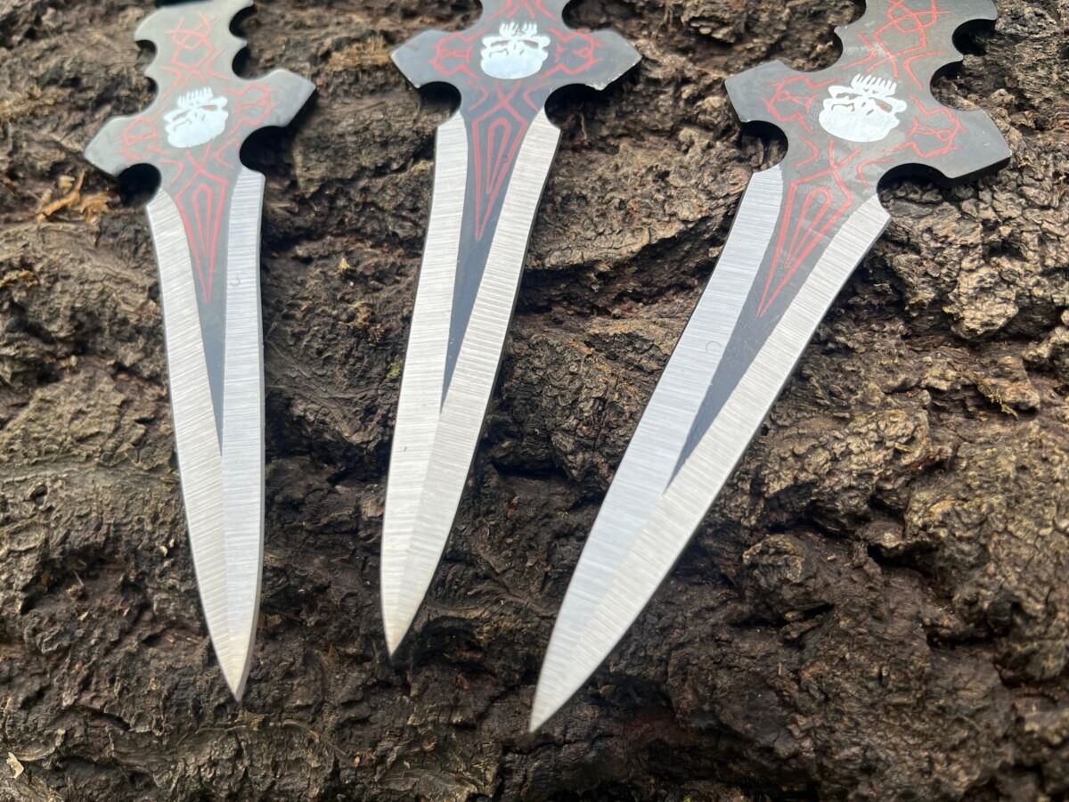 Set de 3 couteaux de lancer – modèle expendable rouge