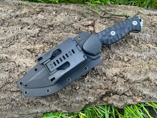 IMG_6813-1.jpg Couteau Fixe TitanForge – Tanto Modifié – 26 cm
