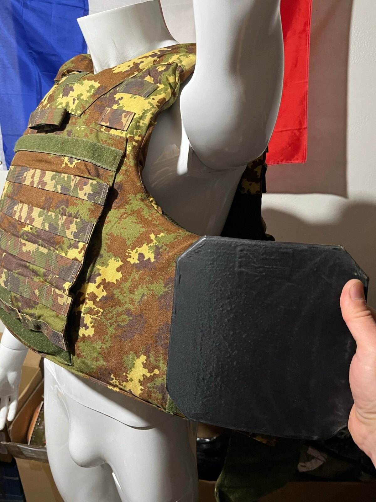 gilet de protection intégral NIJ IIIA NIJ IV Italie multi zones kevlar céramique