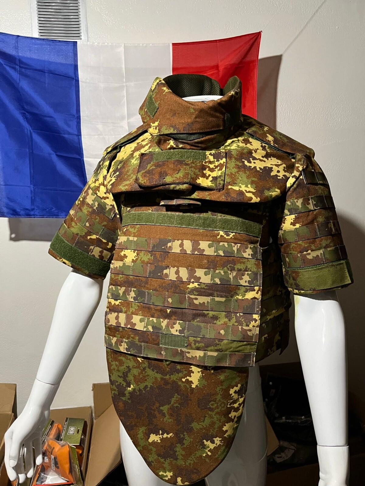 gilet de protection intégral NIJ IIIA NIJ IV Italie multi zones kevlar céramique